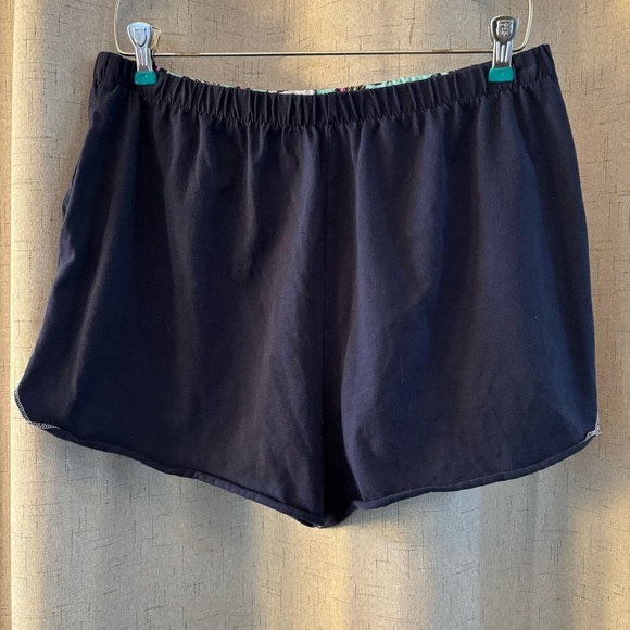 AC/DC Music Band Women’s Graphic Shorts. Size L. Navy with pink multicolored. - Picture 3 of 4